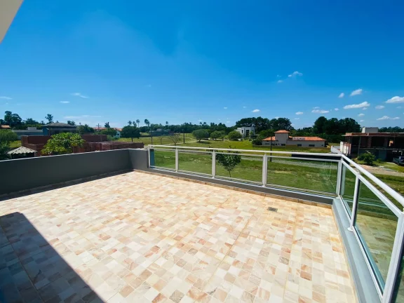 Imagem Belíssima casa a venda no Condomínio Ninho Verde I Eco Residence - Quadra/SP.