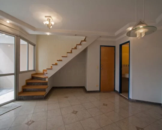 Imagem Cobertura duplex em Pinheiros com 03 quartos sendo 1 suíte e 3 vagas, 184m²