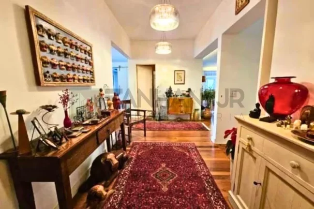 Imagem Imperdível Apartamento de Luxo à Venda em Jardim Paulista, São Paulo-SP: 3 Quartos, 3 Suítes, 4 Salas, 4 Banheiros, 3 Vagas de Garagem, 282m²!