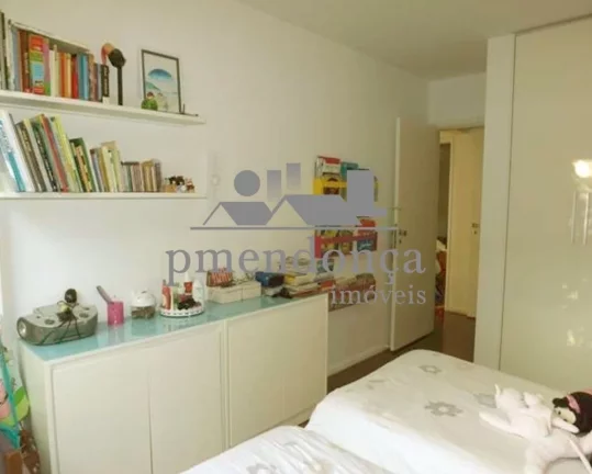 Imagem Apartamento com 141m² em localização privilegiada nas Perdizes.