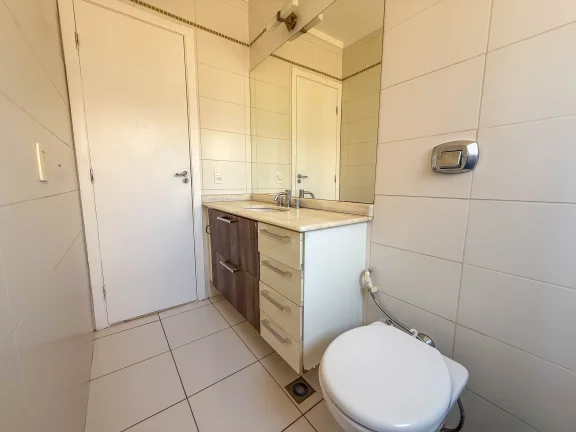 Imagem Casa moderna e reformada à venda no Condomínio Villa Campolin ? Parque Campolim, Sorocaba