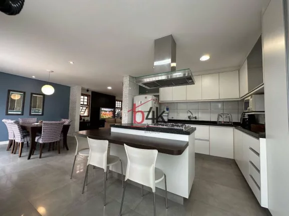 Imagem Casa à venda com 3 suites na Vila Sonia - Jardim Jussara.