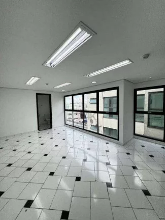 Imagem Sala Comercial com 30m² para Locação em Santo Amaro.