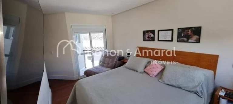 Imagem Linda casa à venda em Valinhos/SP, em condomínio fechado, com 4 quartos, piscina e ar condicionado...