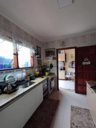 Imagem Casa em Condomínio para Venda em Teresópolis / RJ no bairro Araras