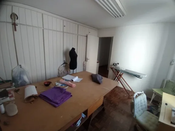 Imagem Espaçoso Apartamento Jardim Paulista - 179M², 3 Dorms, 1 Suíte, Sala para 2 Ambientes, 2 Vagas, Armários.