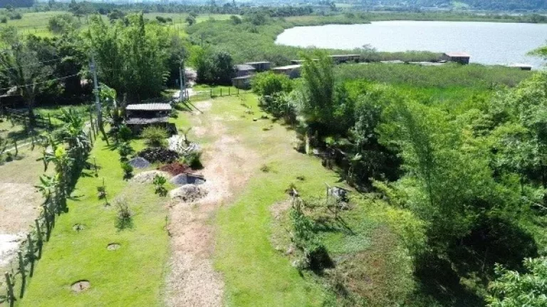 Imagem Terreno Espetacular em Paulo Lopes-SC: 3.250,48 m² na Ribeirão, Projeto Aprovado e IPTU em Dia!