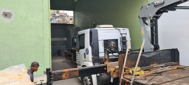 Imagem GALPÃO INDUSTRIAL A VENDA SENDO 750 CONSTRUIDO E 1.700M2 DE TERRENO EM SANTO ANDRE