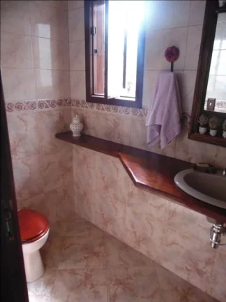 Imagem CASA À VENDA, BAIRRO DA GLÓRIA - MACAÉ/RJ.