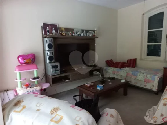 Imagem Sobrado à venda ou para alugar com 4 quartos, sendo 4 suítes, em Butantã, São Paulo - SP