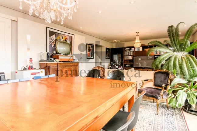 Imagem Apartamento Amplo com 3 Dormitórios e Vista privilegiada para o Pacaembu!