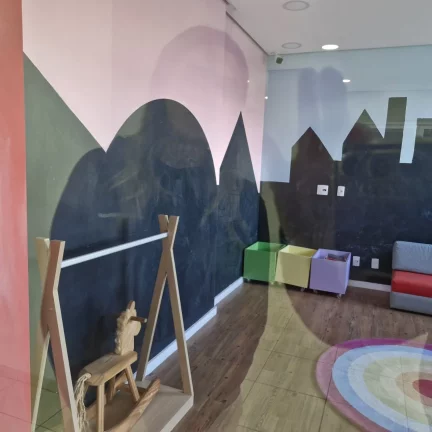 Imagem Apartamento todo mobiliado com 42 m², oferece conforto com seus 2 dormitórios, sala, cozinha e ban...