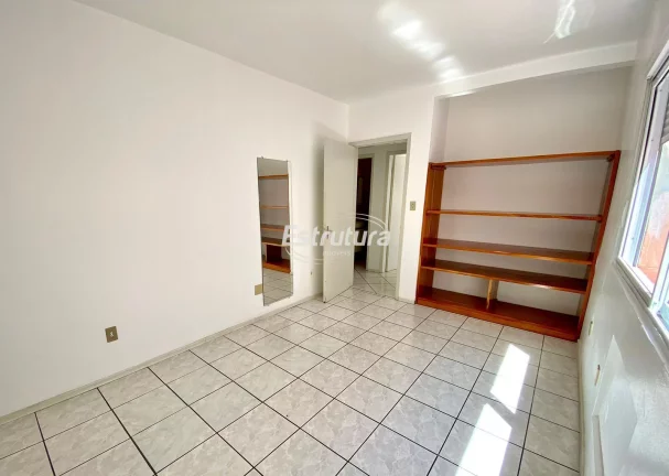 Imagem Lindo apartamento semimobiliado localizado no centro de Santa Maria