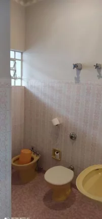 Imagem Casa para Venda em Araçatuba, Vila Mendonça, 3 dormitórios, 2 banheiros, 2 vagas