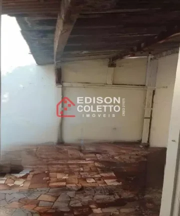 Imagem Pronto para Morar - Excelente casa à venda de vila no Centro de Piracicaba!!