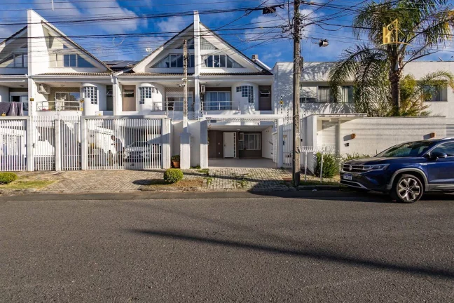 Imagem Sobrado TRIPLEX SEMIMOBILIADO com 4 quartos à venda, 186 m² por R$ 1.300.000,00 - Campina do Siqueira - Curitiba/PR