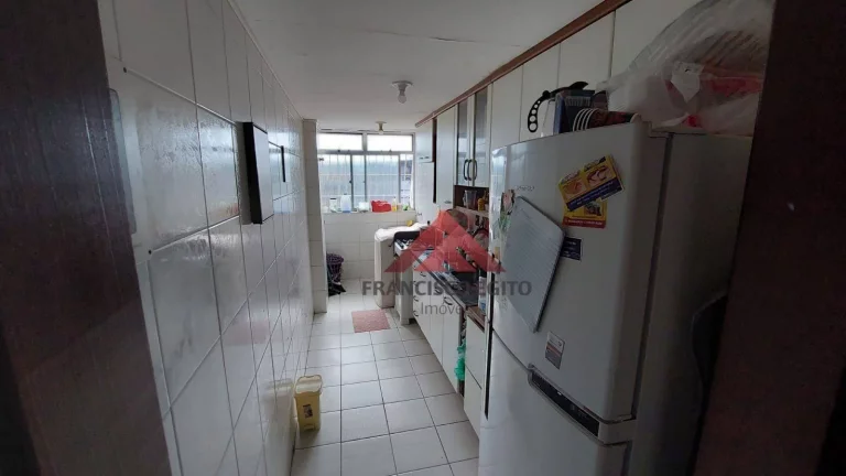 Imagem Apartamento com 2 dormitórios à venda, 70 m² por R$ 215.000,00 - Mutuá - São Gonçalo/RJ