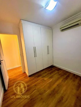 Imagem Espaçoso Apartamento de 3 Dormitórios e 3 vagas, na Vila Suzana