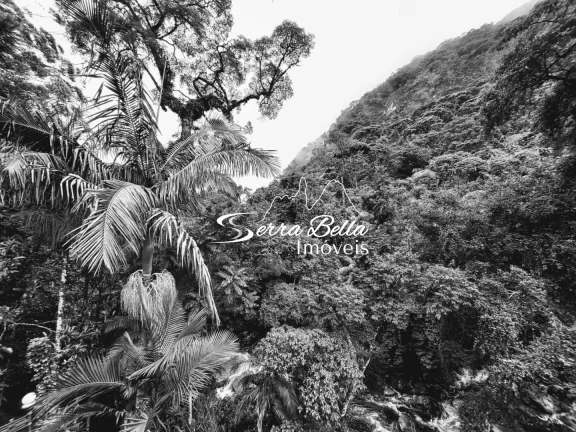 Imagem Casa com 6 dormitórios à venda, 410 m² por R$ 1.500.000,00 - Granja Guarani - Teresópolis/RJ