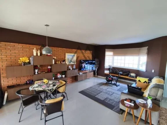 Imagem Sobrado 4 dorms Mobiliado - Residencial Jatobá