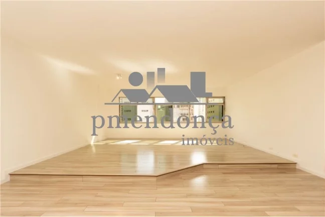 Imagem Apartamento à venda em Higienópolis com 4 quartos (1 suite) e 2 vagas, 200m2.