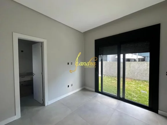 Imagem Casa térrea com 04 suítes, 150m² de área construída