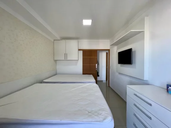Imagem COBERTURA REFORMADA 1 QUADRA DA PRAIA, COM 4 DORMITÓRIOS SENDO 2 SUÍTES