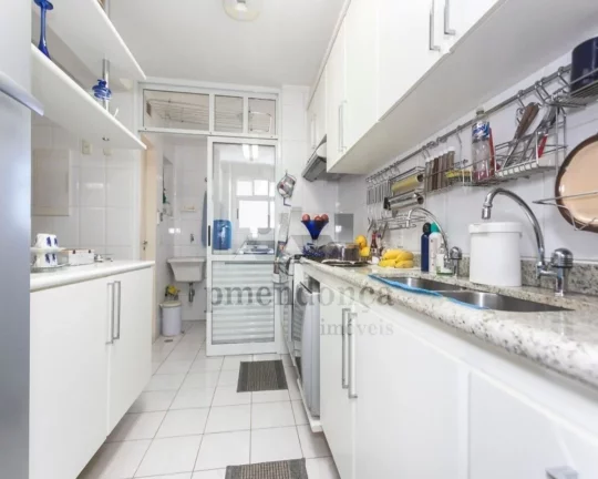 Imagem Apartamento com espaçoso living para 2 ambientes, terraço, lavabo, 3 dormitórios aconchegantes, s...