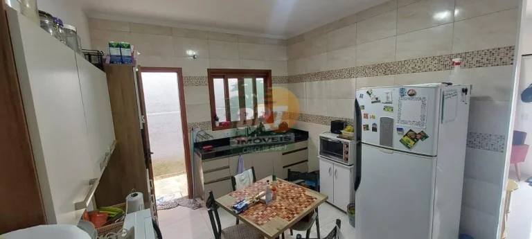 Imagem Casa para Venda em São Roque, Jardim Vinhas Do Sol (mailasqui), 2 dormitórios, 1 suíte, 1 banheiro, 2 vagas