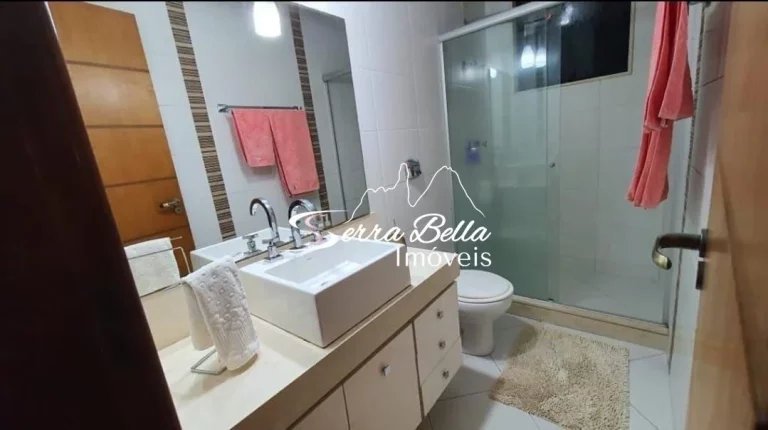 Imagem Apartamento com 3 dormitórios à venda, 135 m² por R$ 1.200.000,00 - Várzea - Teresópolis/RJ