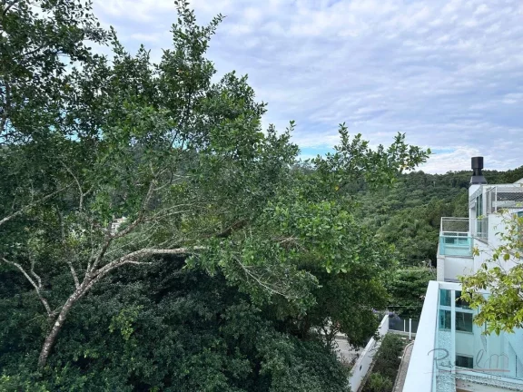 Imagem Cobertura à venda em Jurerê, Florianópolis Este incrível imóvel de alto padrão em Jurerê ofer...