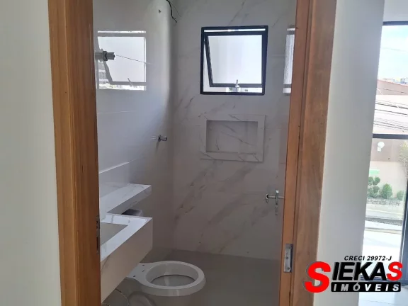 Imagem Imperdível: Casa à venda na Penha, São Paulo-SP. 3 quartos, 1 suíte, 3 banheiros, 2 vagas. 106 m².