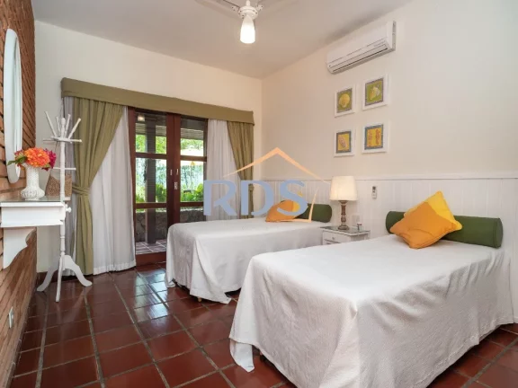 Imagem Linda casa Ubatuba p?(C) na areia ! 592m 06 suítes ! Oportunidade única