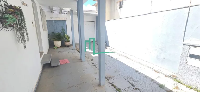 Imagem EXCELENTE CASA A VENDA NO CENTRO DE FRANCA-SP