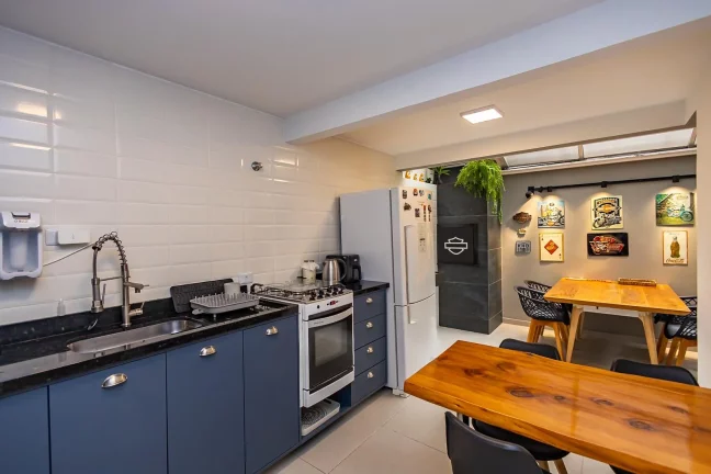 Sobrado 3 quartos 2 vagas Campo Comprido