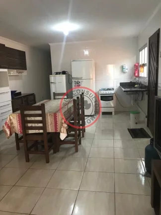 Imagem casa térrea, 3 quartos,2 banheiros ,lavanderia, garagem para 4 carros e churrasqueira, porteira fechada, otima localização