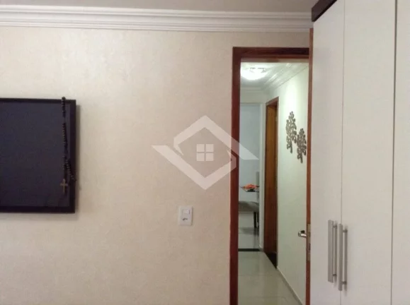 Imagem  Excelente apartamento totalmente reformado - Campo Grande