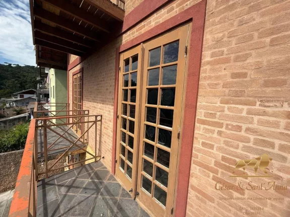Imagem Casa disponível para locação com 03 dormitórios e vaga de garagem