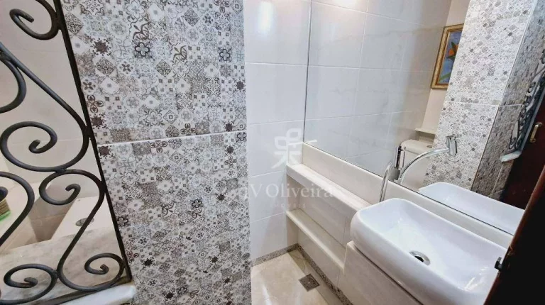Imagem Casa em rua tranquila com fácil acesso a Rua Dr. Luiz Migliano, Guilherme Dumont Villares e Av. Francisco Morato.