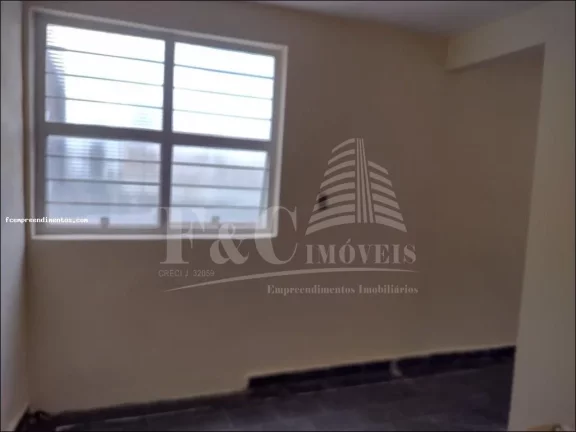 Imagem Casa para Venda em Sorocaba, Vila Sabiá, 3 dormitórios, 1 suíte, 2 banheiros, 1 vaga