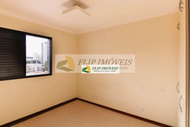 Imagem More em um apartamento com 107 m² com 3 quartos 2 garagens paralelas no miolo Cambuí - Campinas - SP