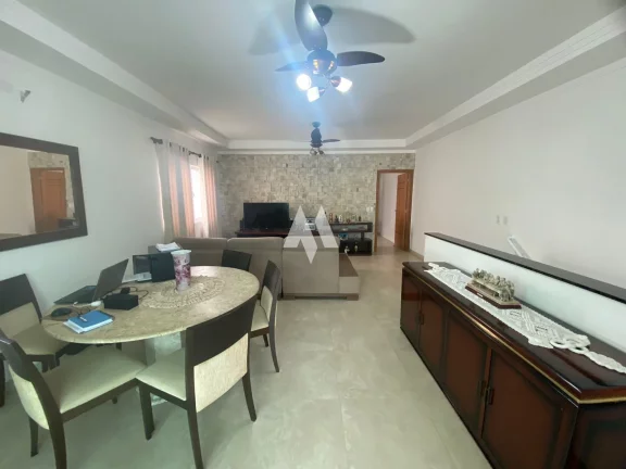 Imagem Casa sobreposta alta - 3 dormitórios (2 suites) sala c/ varanda gourmet e garagem p/ 2 carros - Embaré, Santos/SP