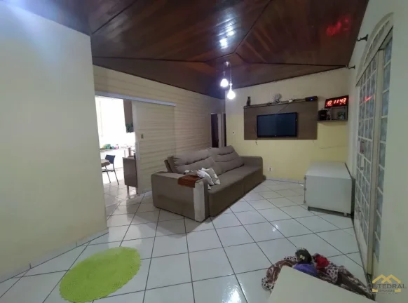 Imagem Casa térrea a venda com 4 dormitórios sendo uma suíte - Eloy Chaves - Jundiaí/SP