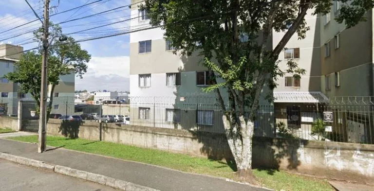 Imagem Apartamento de andar no Sitio Cercado - Bairro Novo B - R$191 mil