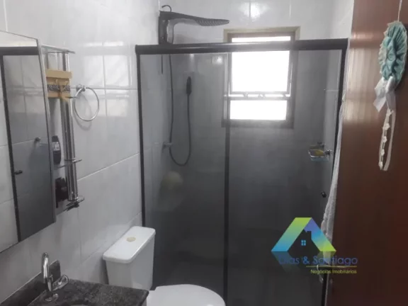 Imagem Lindo sobrado com 3 dormitórios sendo 1 suite, 2 vagas de garagem com ótima localização .