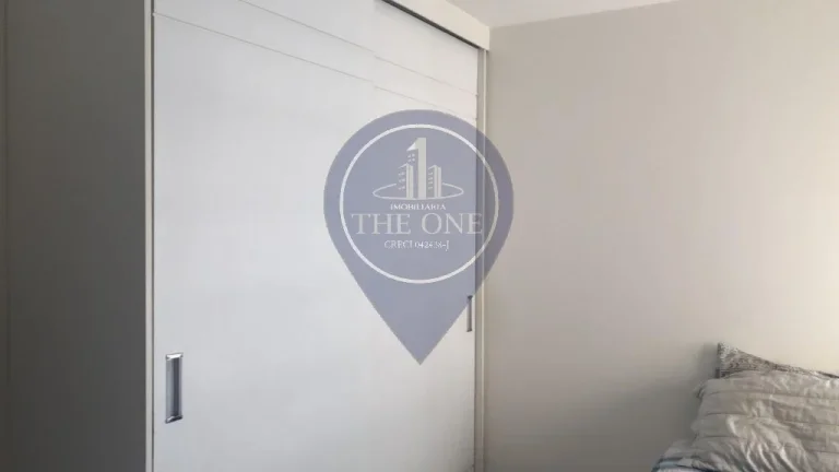 Imagem Apartamento à venda em São Paulo - Aclimação, com 3 suítes, 3 salas e 3 vagas de garagem! Venha conferir!