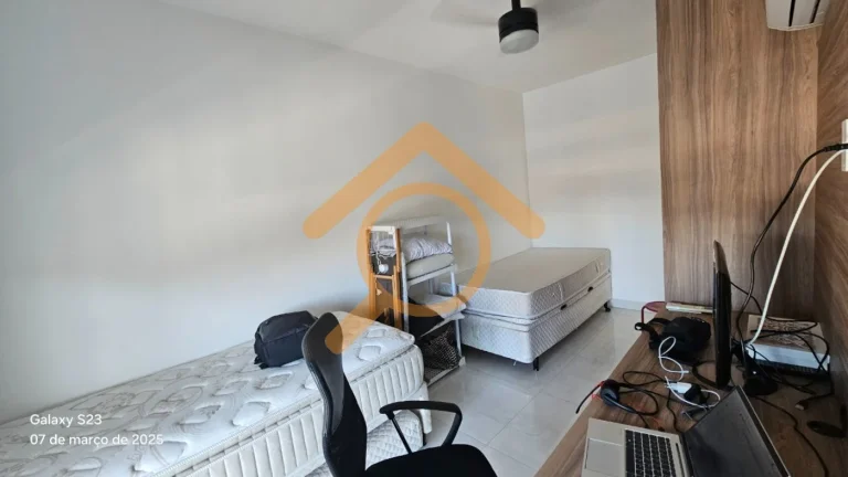 Imagem Apartamento à venda no Canto do Forte, Praia Grande-SP: 2 quartos, 1 suíte, 2 salas, 3 banheiros, 1 vaga, 85m². Venha conferir!