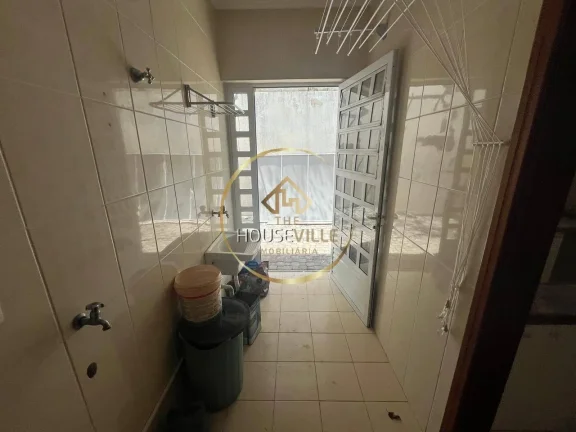 Imagem Casa Sobrado, 4 dormitórios ( 4 Suítes), 440m², Condomínio Mirante do Vale.