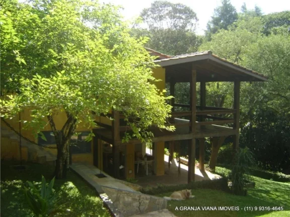 Imagem CASA À VENDA NA CHÁCARA DOS JUNQUEIRAS COM TERRENO DE 4.844 m² - MATA ATLÂNTICA.