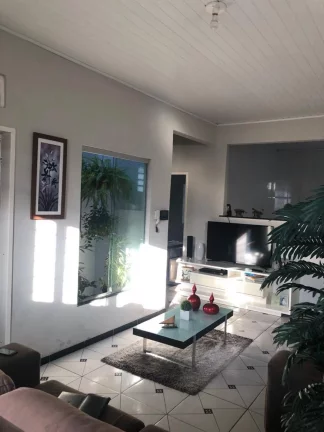 Imagem Casa à venda no Dezoito do Forte - 3 quartos, 3 wc, 150m² - Confira!